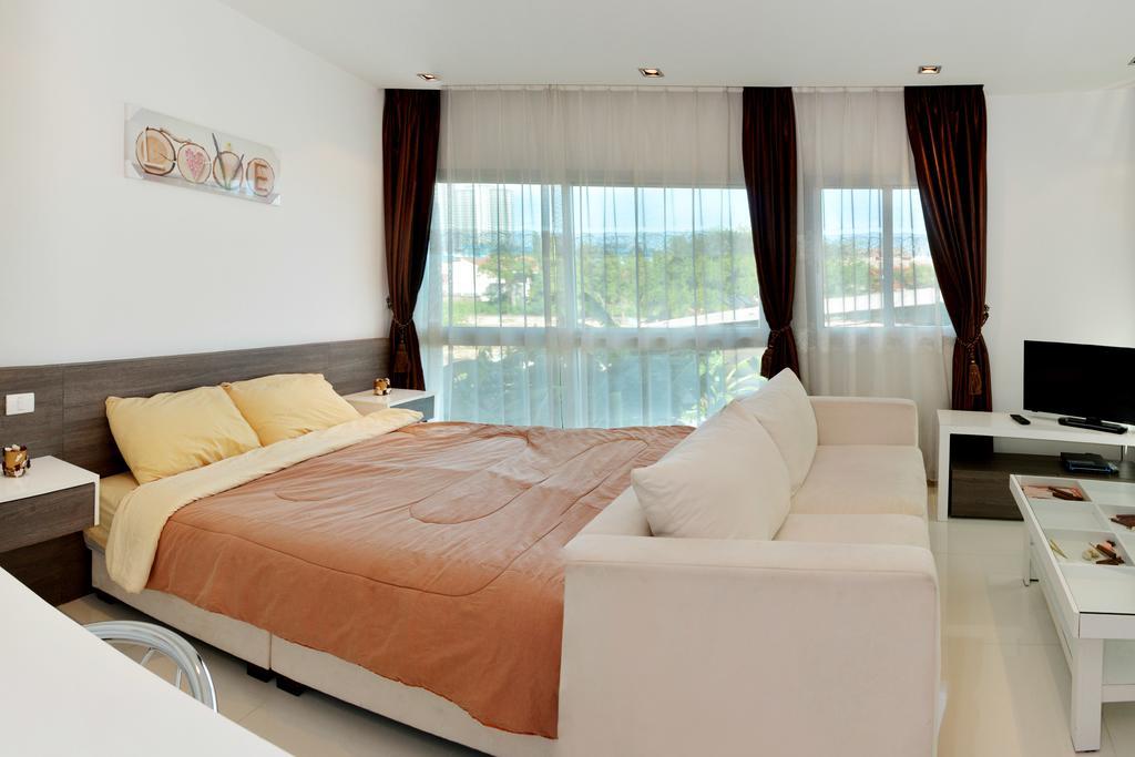 The Gallery Studios Jomtien Beach Exterior photo