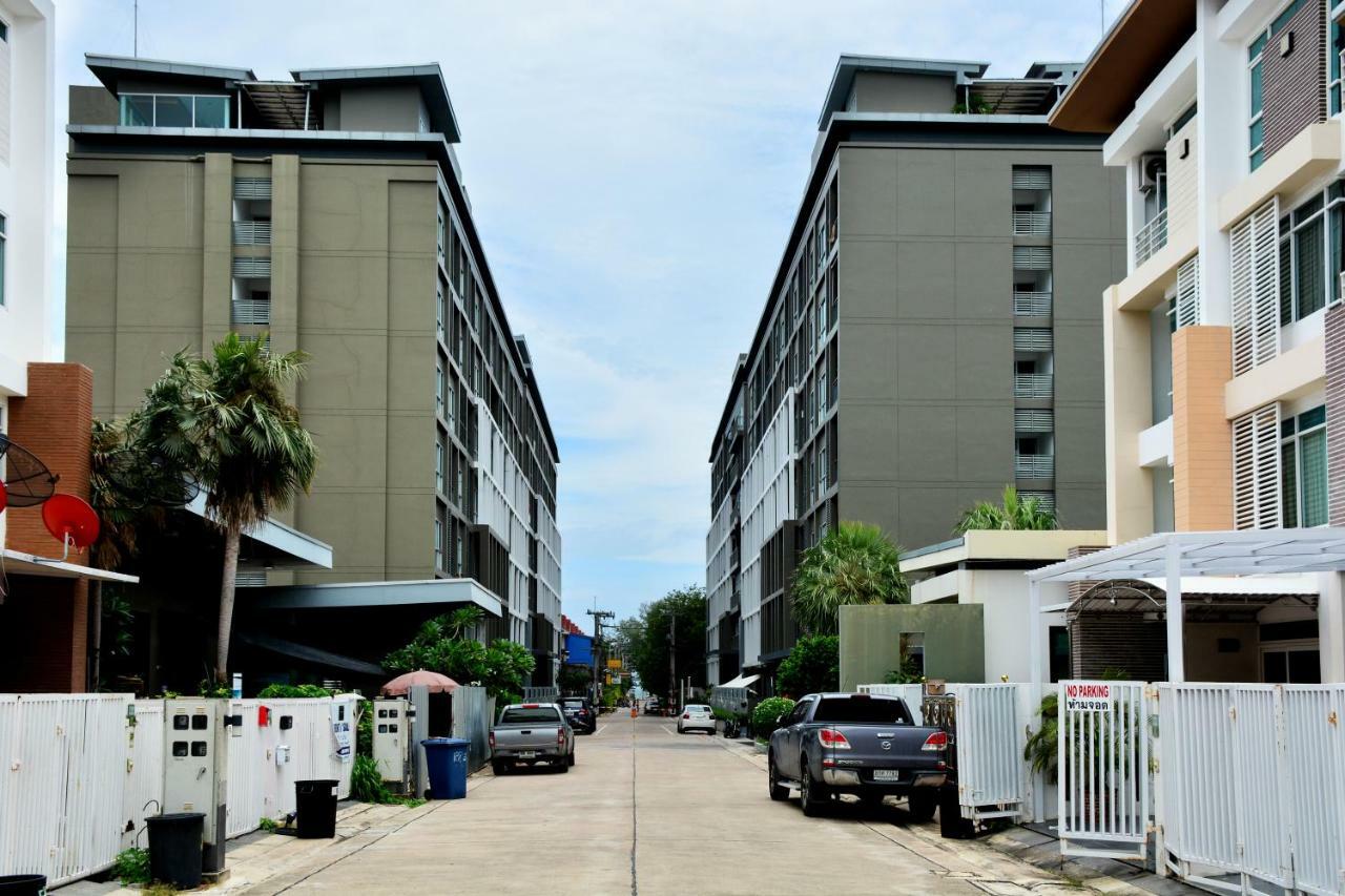 The Gallery Studios Jomtien Beach Exterior photo